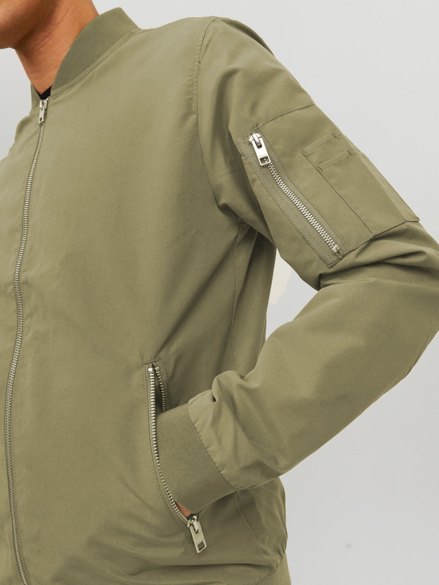 RUSH BOMBER JACKET  Dusty Green